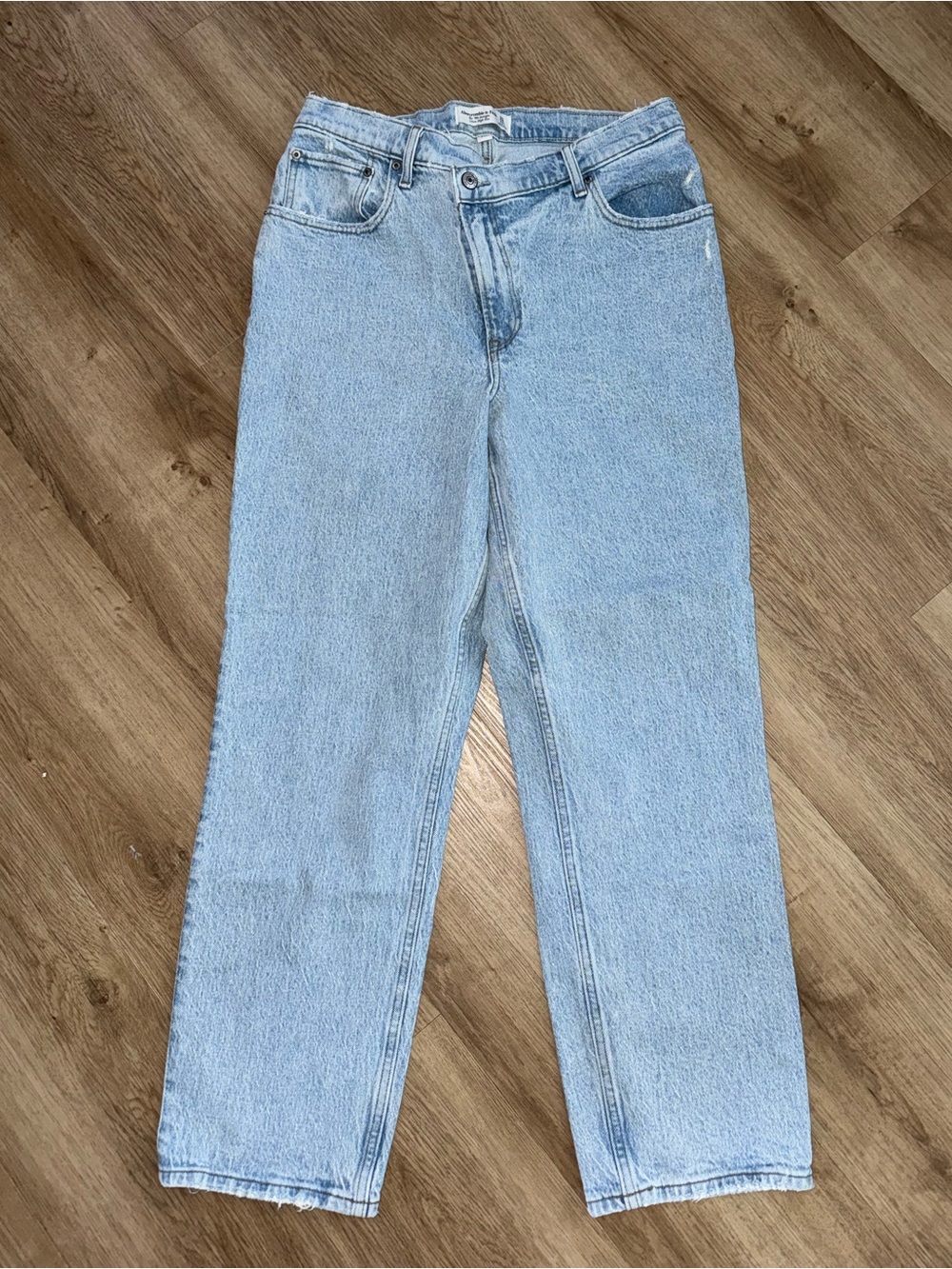 Abercrombie 90s straight leg high-rise